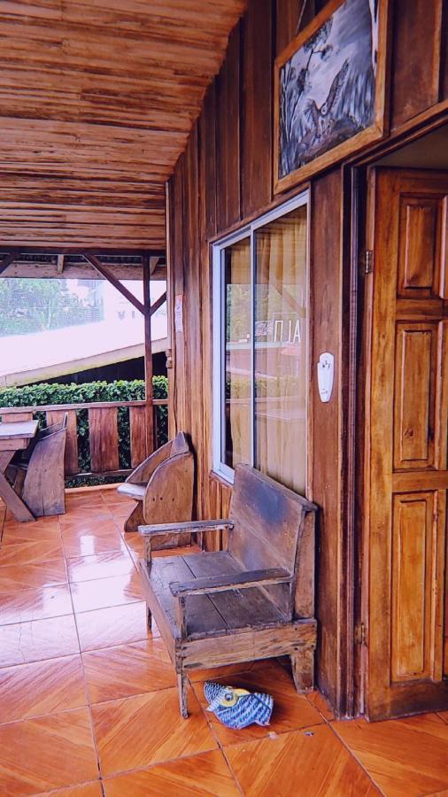 Alpha Arenal Hostel La Fortuna ภายนอก รูปภาพ