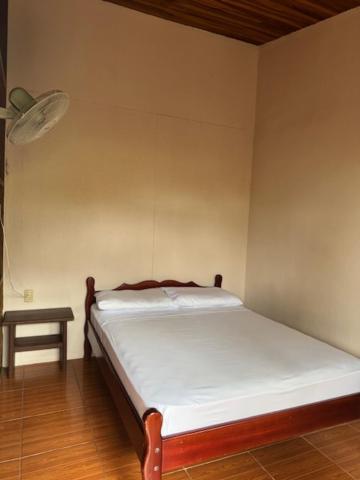 Alpha Arenal Hostel La Fortuna ภายนอก รูปภาพ